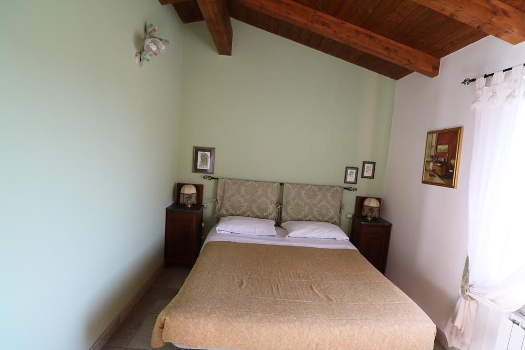 Farm stay Santa Croce Fossato di Vico